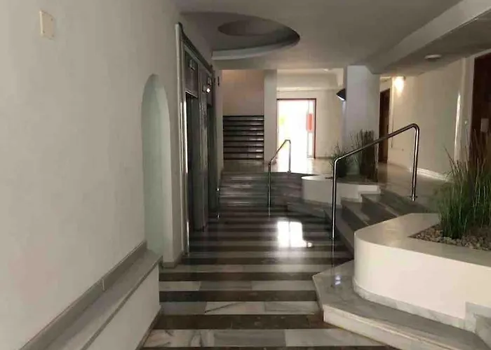 Club Atlantis 160 - Playa De Americas アデヘ