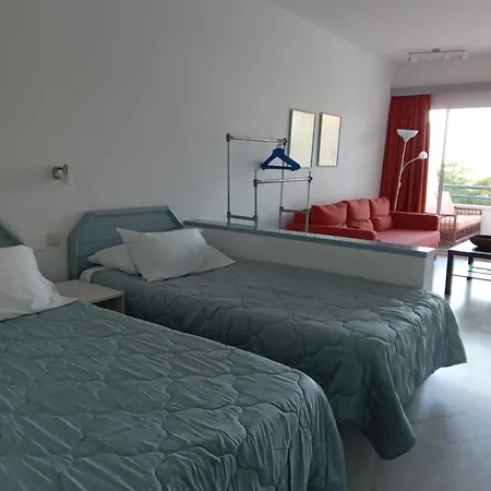 Club Atlantis 160 - Playa De Americas Apartment *