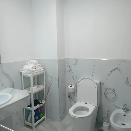 Club Atlantis 160 - Playa De Americas Appartement *